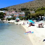 Lambrisa *