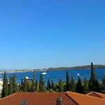 Lambrisa *