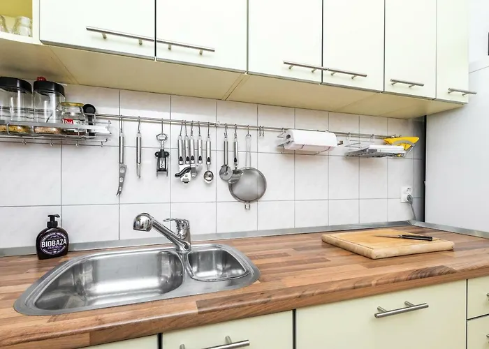 アパート Lambrisa